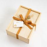 White Wine & Snacks Gift Box